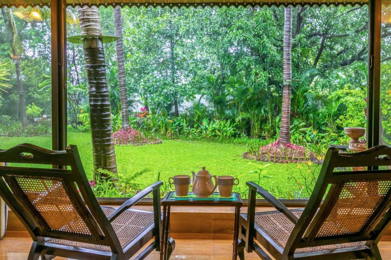 Stayvista'S Casa Palmera - Pet-Friendly Villa With Pool, Garden With Gazebo, And Indoor & Outdoor Games 알리바그 외부 사진