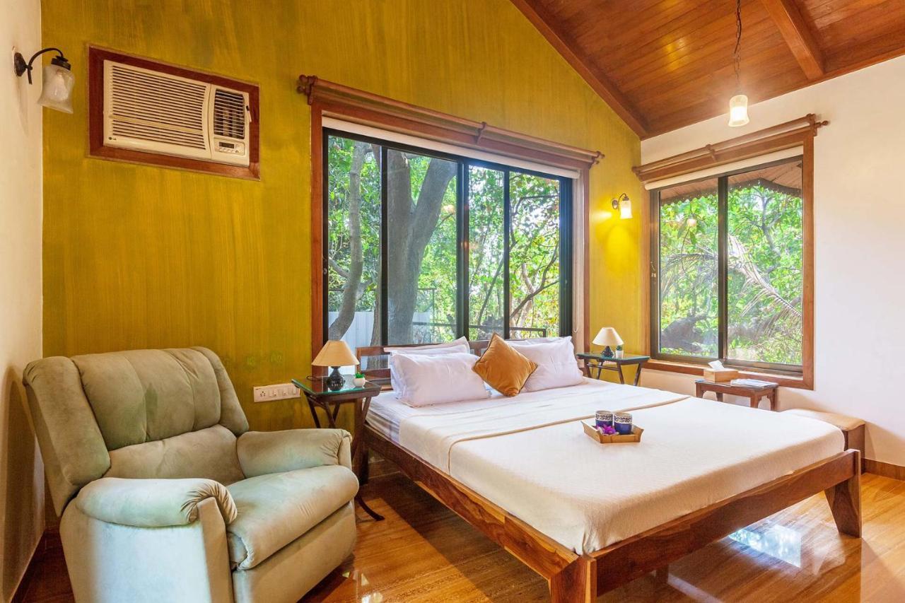 Stayvista'S Casa Palmera - Pet-Friendly Villa With Pool, Garden With Gazebo, And Indoor & Outdoor Games 알리바그 외부 사진